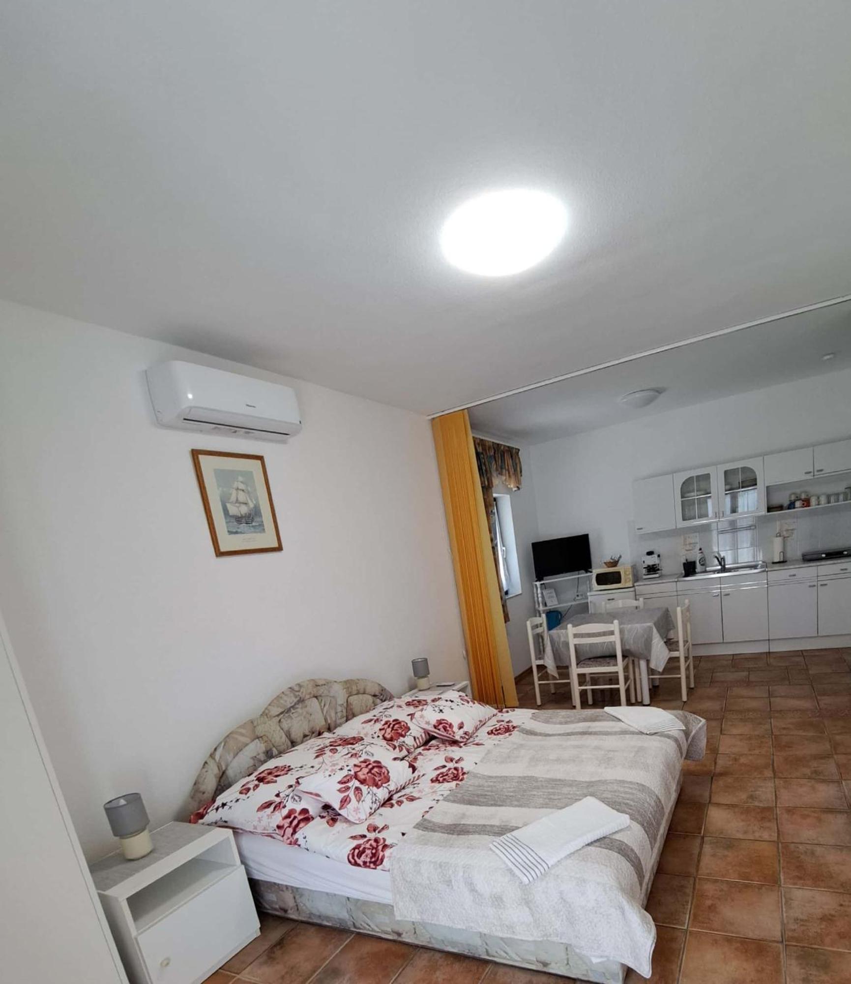Istvan Apartmanok 케츨리 외부 사진