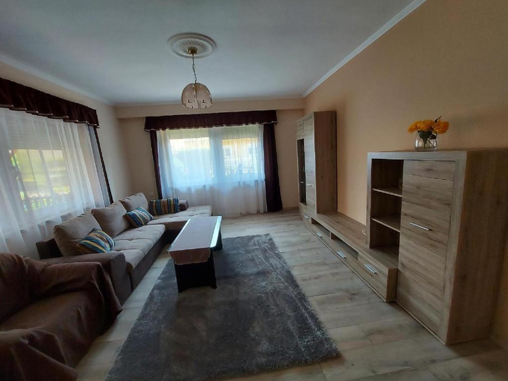 Istvan Apartmanok 케츨리 외부 사진