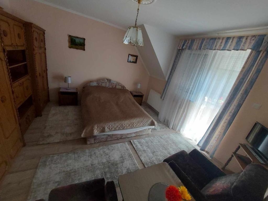 Istvan Apartmanok 케츨리 외부 사진